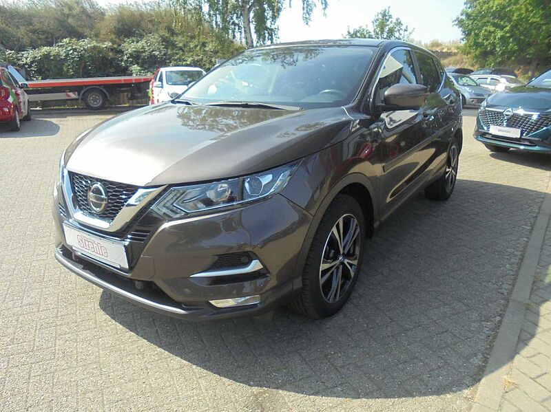 Nissan Qashqai 1.3DIG-T N-Connecta, DCT, Winterpaket, AHK