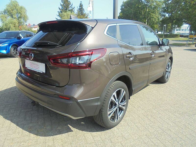 Nissan Qashqai 1.3DIG-T N-Connecta, DCT, Winterpaket, AHK