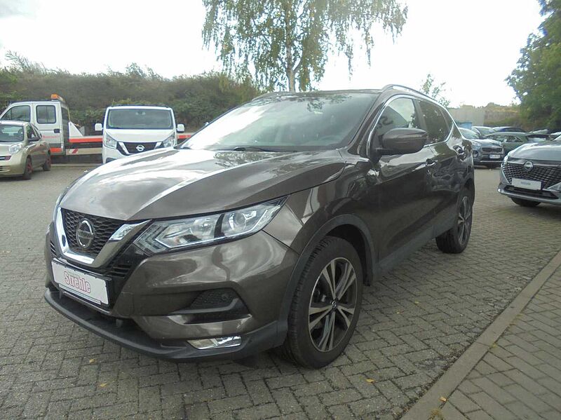 Nissan Qashqai N-Way 1.3 DIG-T Panoramadach, Kamera, aus 1. Hand