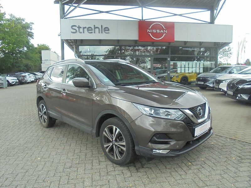 Nissan Qashqai N-Way 1.3 DIG-T Panoramadach, Kamera, aus 1. Hand