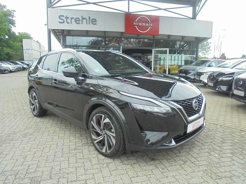 Nissan Qashqai Tekna+ XTronic 1.3 DIG-T MHEV 4WD AHK Bose Pano