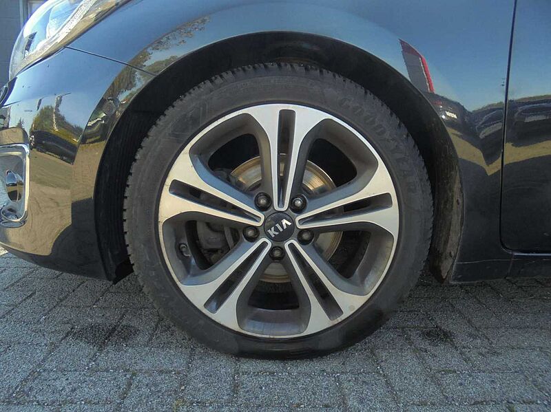 Kia Ceed SW / cee'd SW Platinum Edition