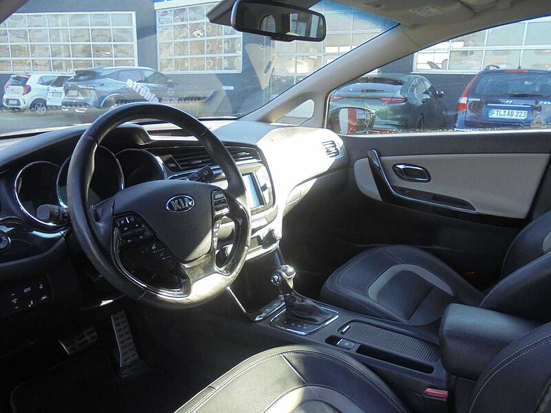 Kia Ceed SW / cee'd SW Platinum Edition