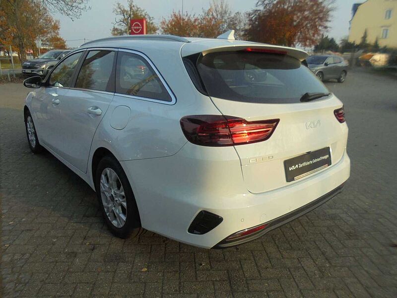 Kia Ceed SW / cee'd SW 1.5T-GDI Vision DCT7 Komfort+