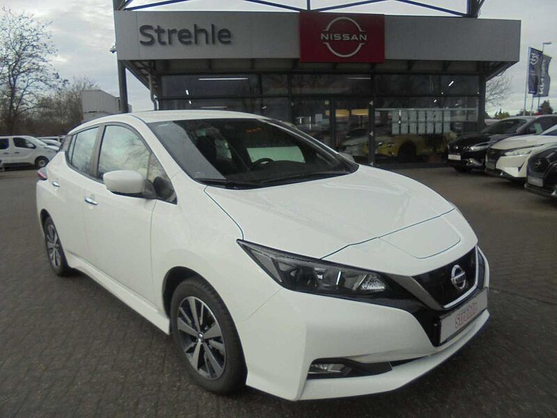 Nissan Leaf Acenta Option 40kWh Assistenz Paket Pro