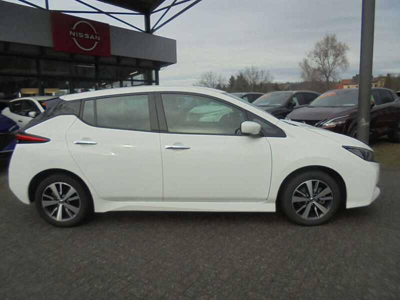 Nissan Leaf Acenta Option 40kWh Assistenz Paket Pro