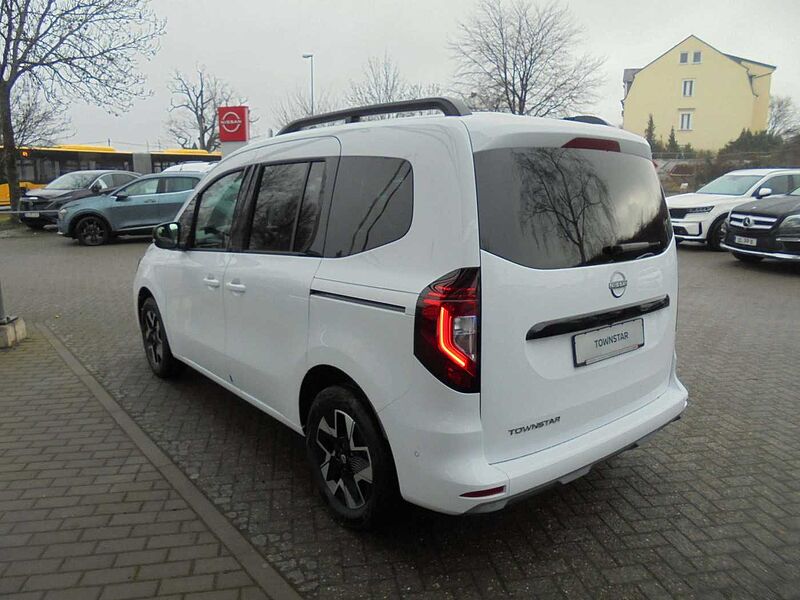 Nissan Townstar Kombi 1.3DIG-T Tekna 7AT L1