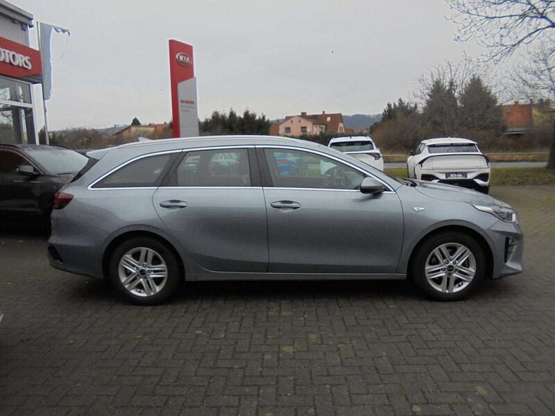 Kia Ceed SW / cee'd SW Vision 1.4T Navi Winterpaket Rückfahrkamera