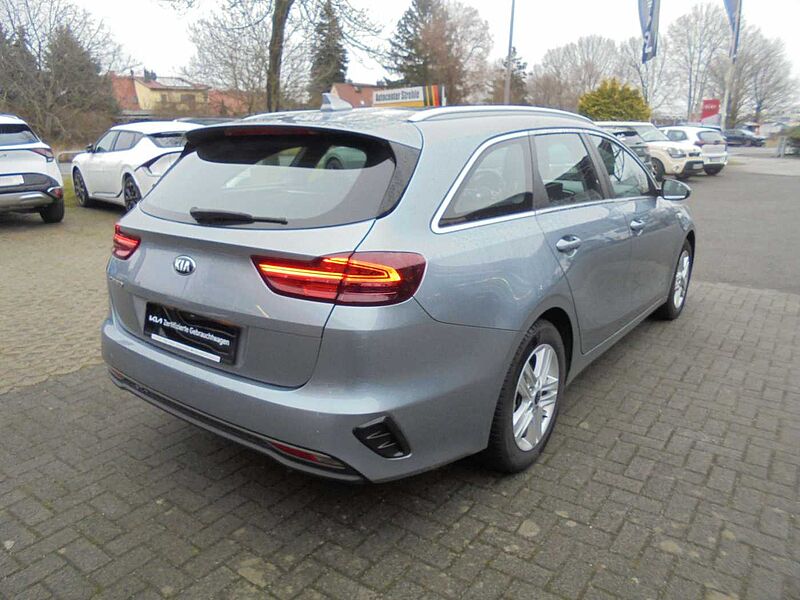 Kia Ceed SW / cee'd SW Vision 1.4T Navi Winterpaket Rückfahrkamera