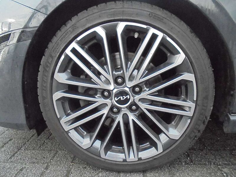 Kia Ceed / cee'd 1.5 T-GDI DCT7 GT-Line JBL LED Metallic