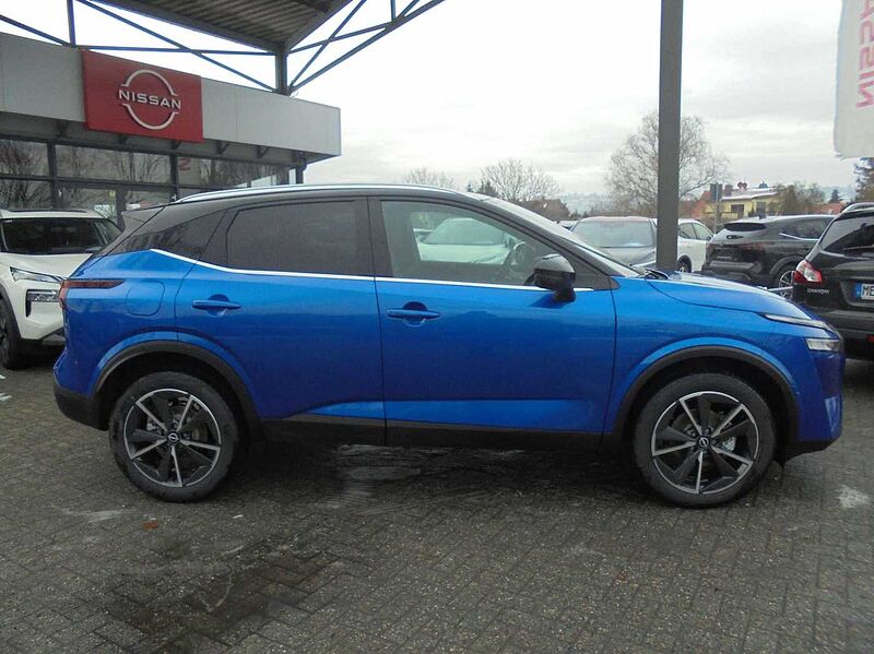 Nissan Qashqai Tekna 1.3 DIG-T MHEV 6MT 4x2 Design Tageszulassung