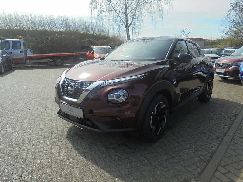 Nissan Juke 1.0DIG-T N-Connecta 6MT Winter 2-Farbenlackierung